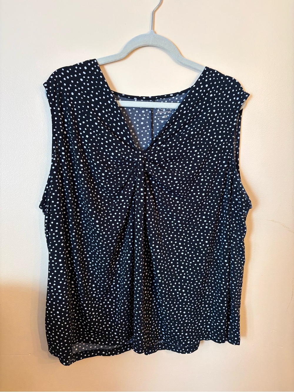 Apt. 9 Black & White Polka Dot Twist-Front Sleeveless Camisole
